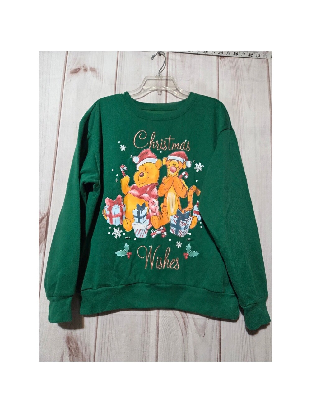 Disney Winnie the Pooh Christmas Wishes Green Sweatshirt Large Holiday Tigger